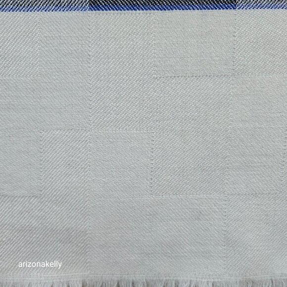 Large Woven Wool Triangle Scarf Shawl Plaid Rondina - Picture 10 of 16